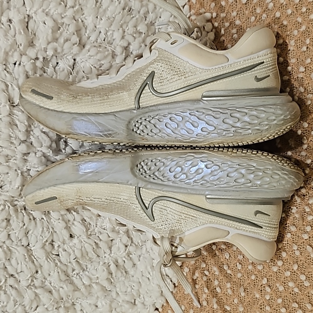 Nike Zoomx Sneakers - Picture 9 of 16
